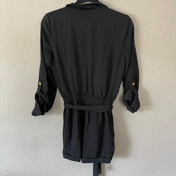 GUESS Black Lehanna Shorts Cross Over Roll Tab Sleeve Womens New Romper XS - Picture 10 of 10